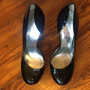 Black patent leather pumps - Jessica Simpson